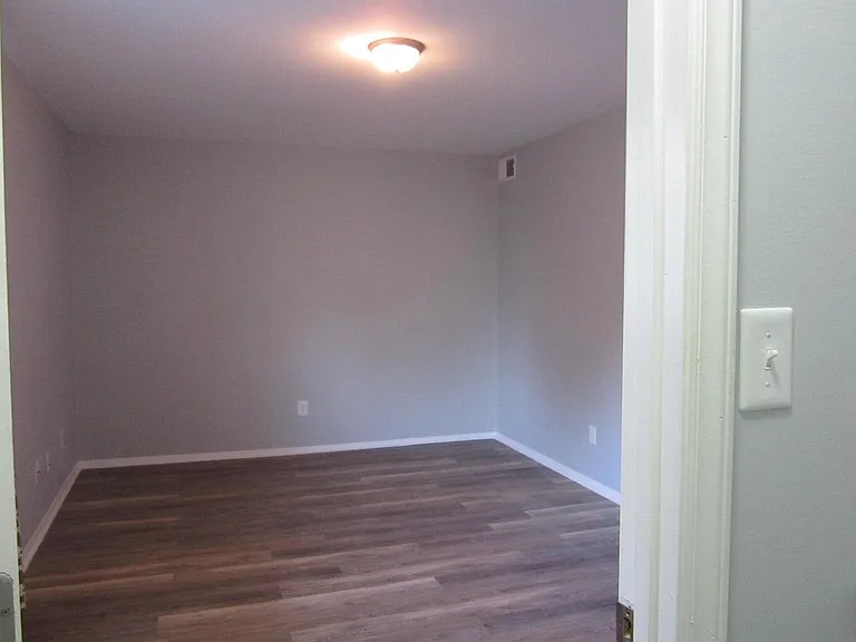 1014 Sandlin Pl — Photo 3