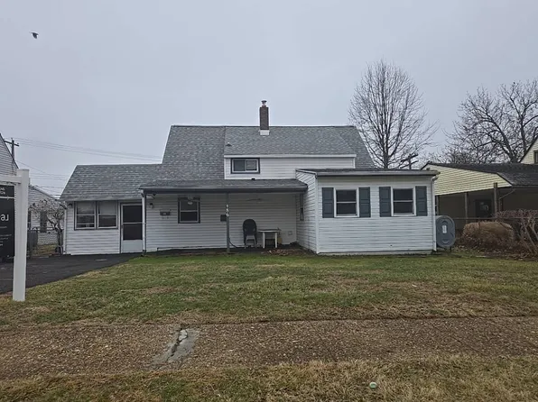 86 Wildflower Rd, Levittown, PA 19057