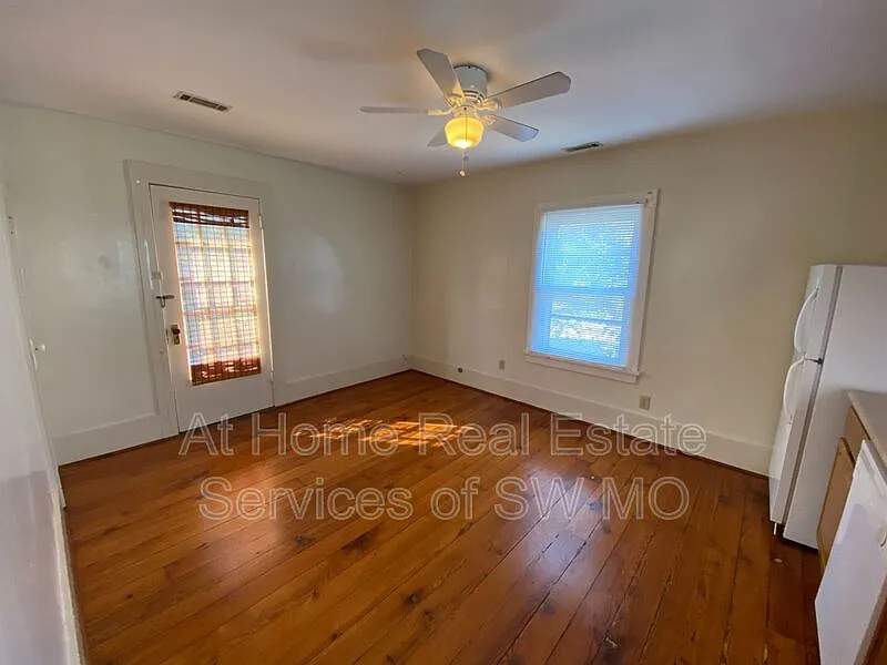 1 bed, 1.0 bath, $575 — Photo 3