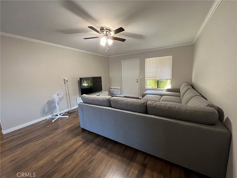 247 Streamwood — Photo 9