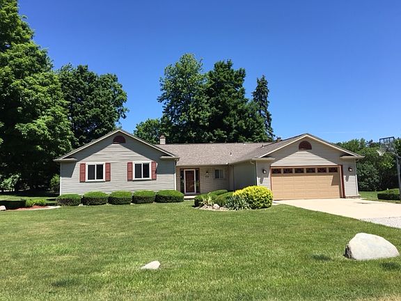 2nd image of 40860 Oppollo St