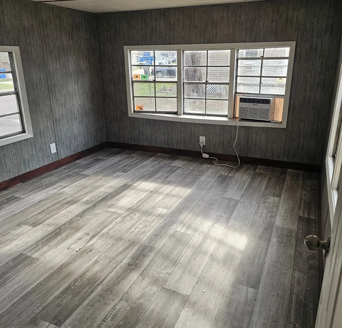 2 bed, 500 sqft, $1,300 — Photo 4