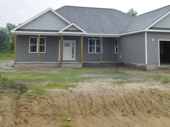 610 Bright Harvest Drive, Maysville, NC 28555
