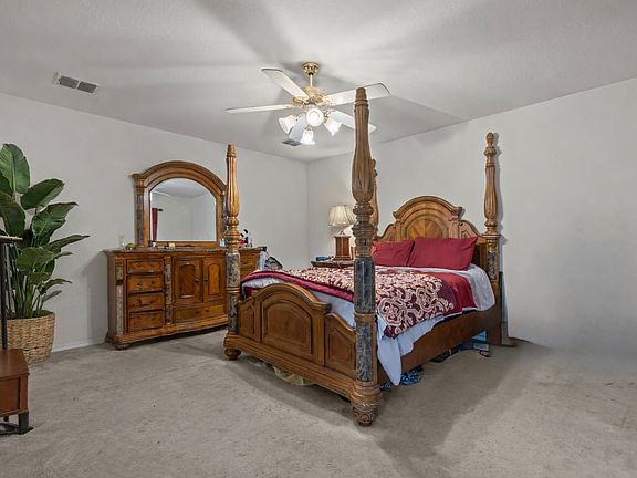 5th image of 1300 Castle Ridge Rd