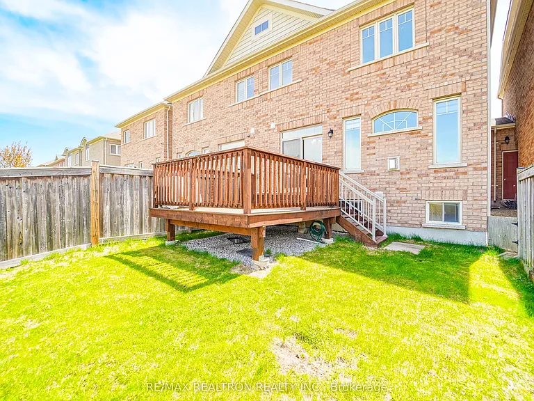 77 Betony Dr — Photo 42