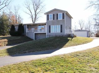 2732 Seiler Rd, Alton, IL 62002