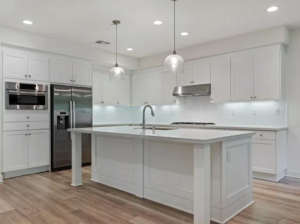 4024 Green Heron Spring Dr, Carpinteria, CA 93013