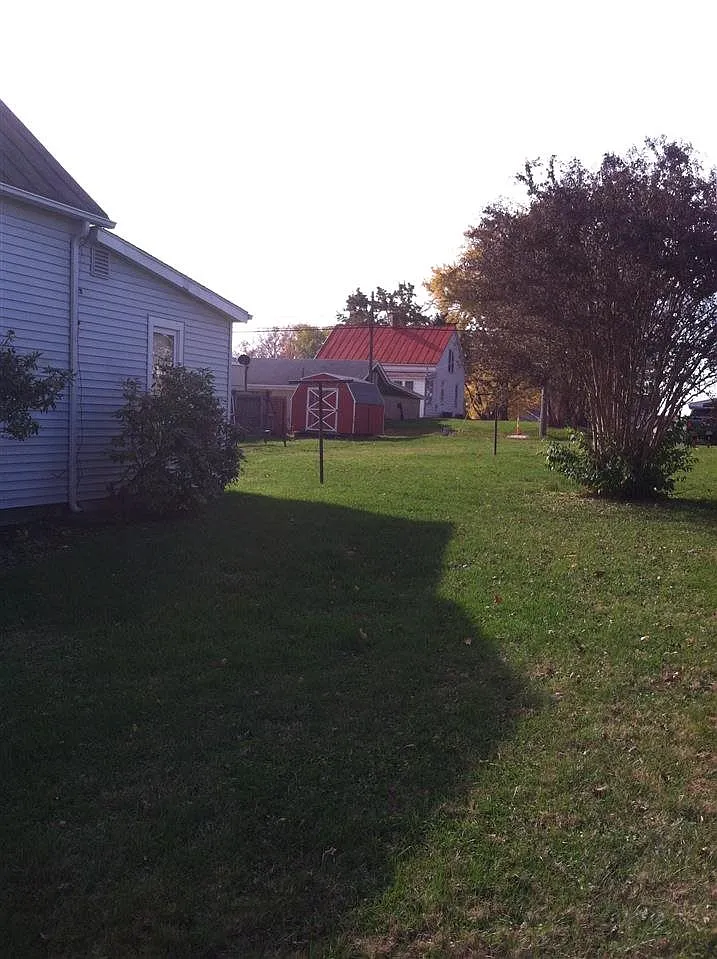 1205 13th St photo 1