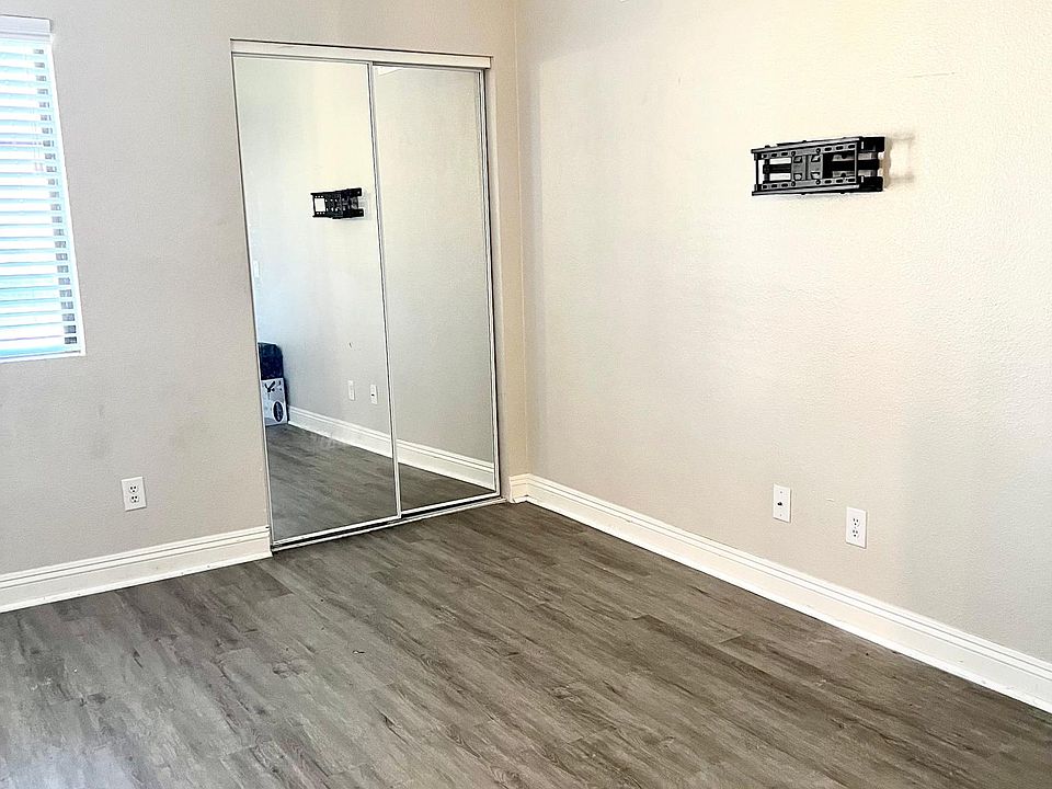 1st image of 5122 S Jones Blvd