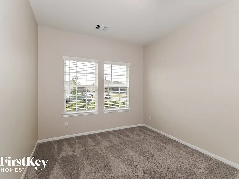 8020 Quartz Ln — Photo 13