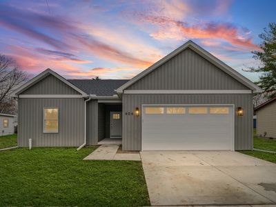 404 E Sherman St, Saint Joseph, IL, 61873