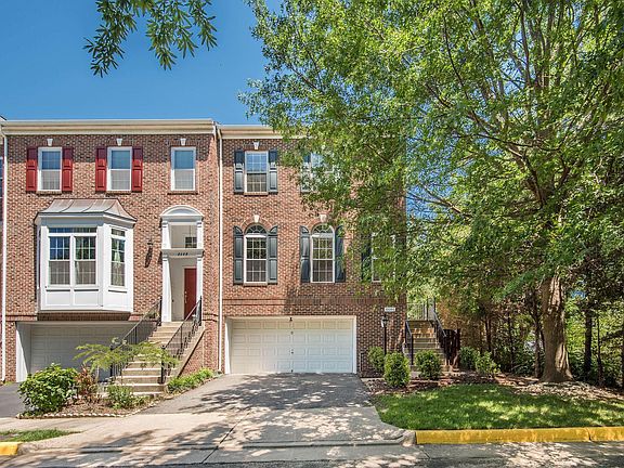 3rd image of 8646 Royal Worcester Ln