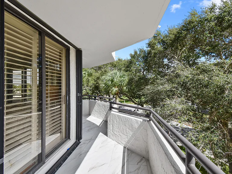 3322 Casseekey Island Rd #302 — Photo 31