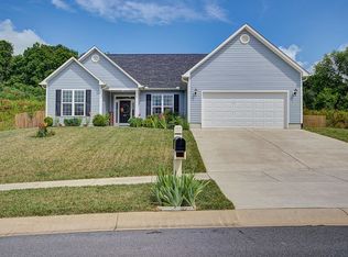 1507 Hammett Rd, Johnson City, TN 37615