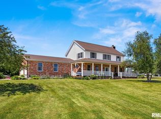 4701 Edgewater Dr, Groveland, IL 61535