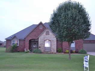 3610 W Chestnut St, Skiatook, OK 74070