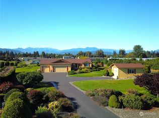 20 Westgate Ln, Sequim, WA 98382