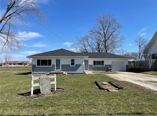 30495 Armstrong Rd, Armstrong, IL 61812