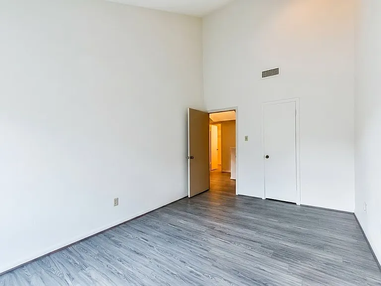 1811 Veranda Dr — Photo 11