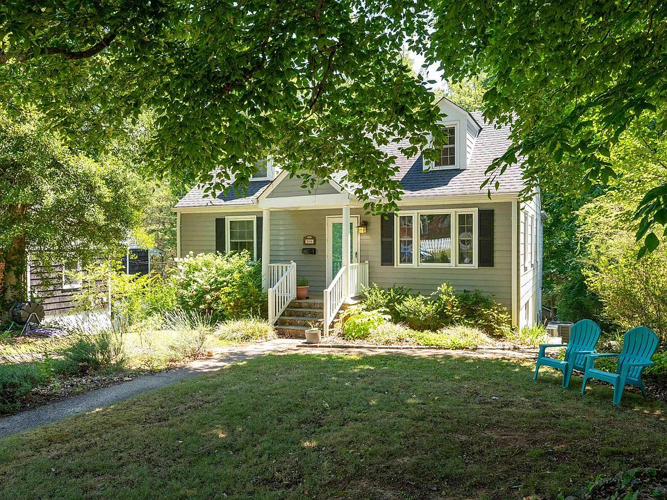 1st image of 1614 Rose Hill Dr