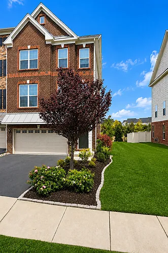 23745 Hopewell Manor Ter Photo 1