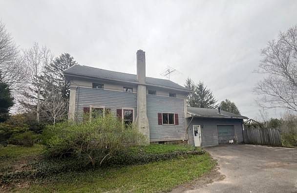 1st image of 184 Main St