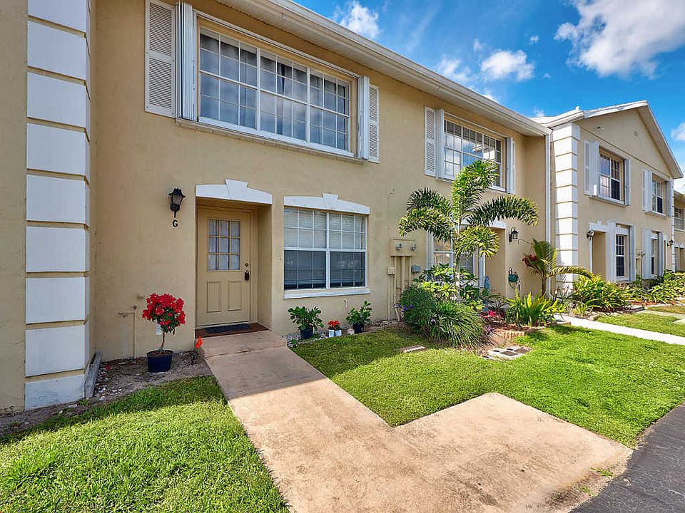 1st image of 220 Foxtail Dr APT G