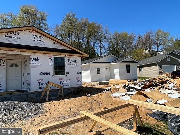 4th image of 6255 Truxton Ct