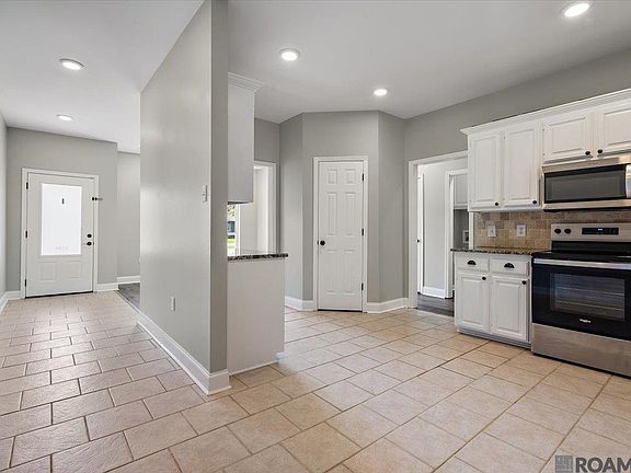 4th image of 35981 Wilmington Ave