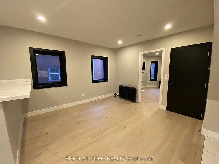 363 Parkside Dr #1 — Photo 3