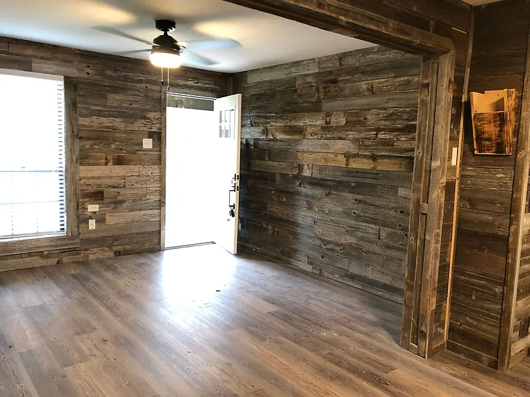 4200 Valview Dr — Photo 3