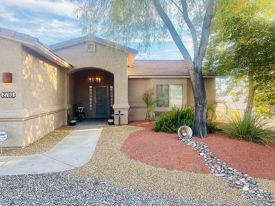 Dream home, move in ready!