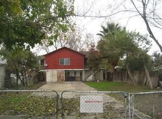 910 McKee Rd, Bakersfield, CA 93307