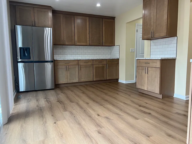 852 Jamestown Rd — Photo 4