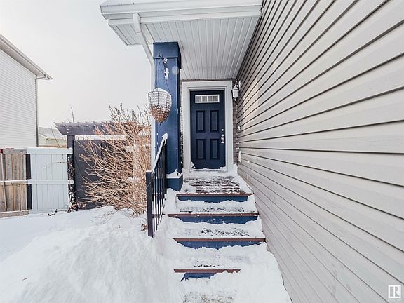3rd image of 132 Catalina Ct