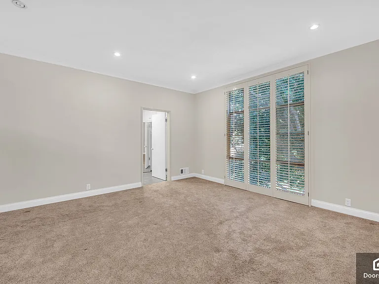 535 S Orange Grove Blvd #12 — Photo 25