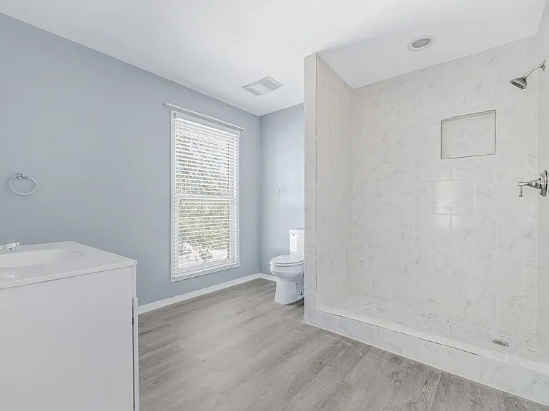 805 N Main St #108 — Photo 59