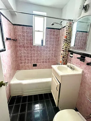 Sold by Maximillion Realty, Inc. | media 5