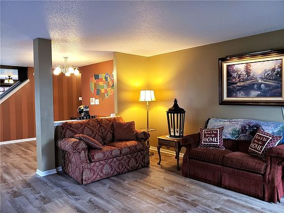 5th image of 2242 Bridlewood Dr
