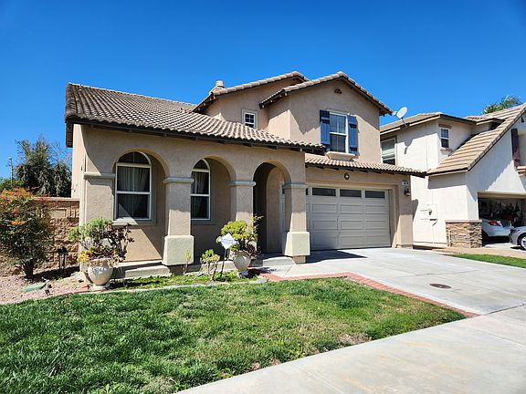2nd image of 16218 Bainbridge Way