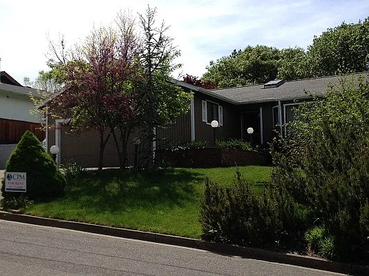 545 Grandview Dr photo 1