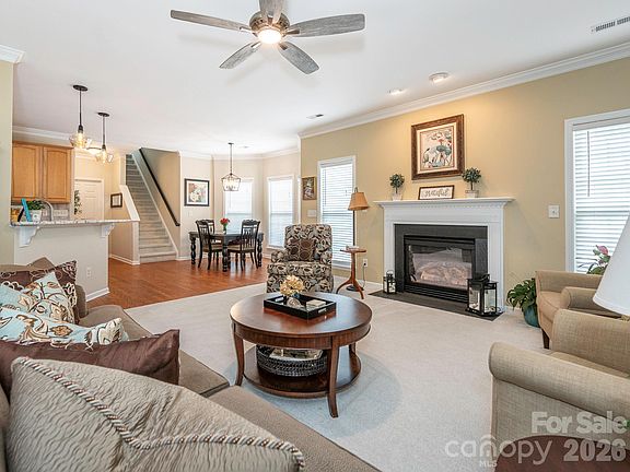 5th image of 4121 Oakton Ridge Ct