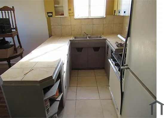 844 E 200th St #7 — Photo 1