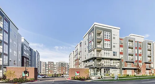 Axis on Lexington Photo 1