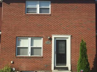 23 Clarks Ln APT G, Plains, PA 18705