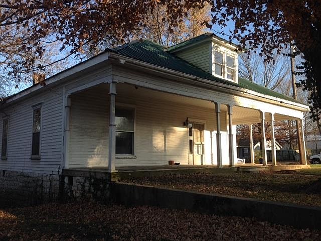 1st image of 443 Cherry St