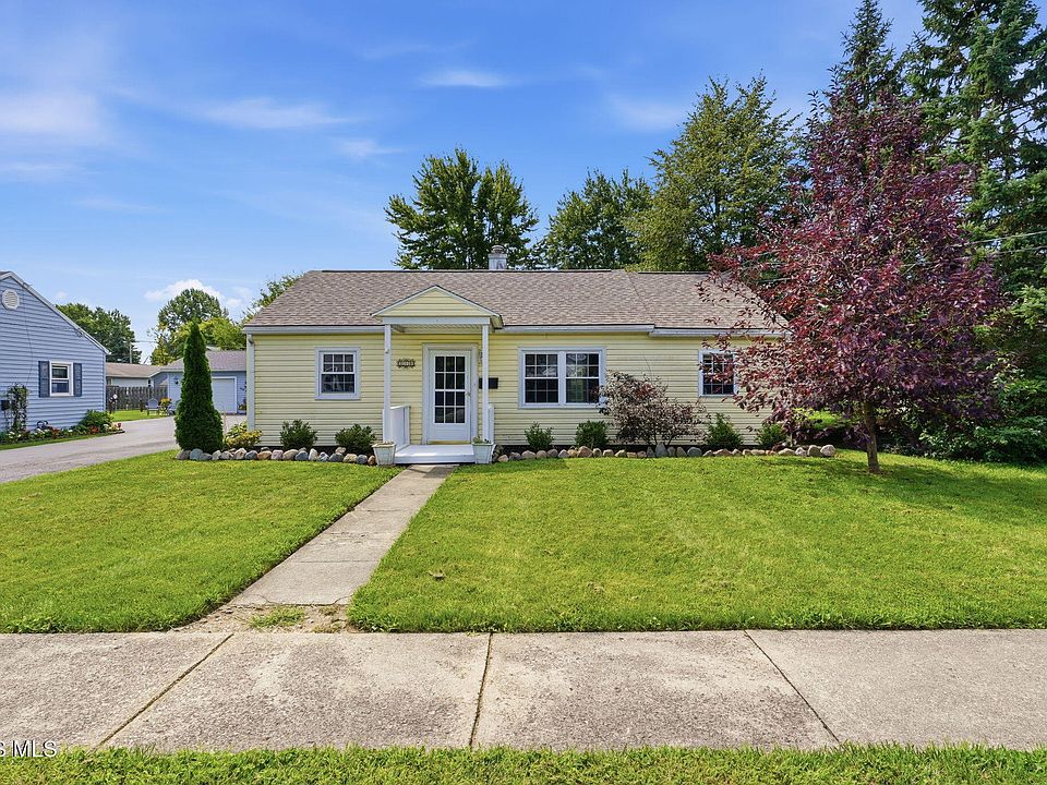 1st image of 319 Edith Ave