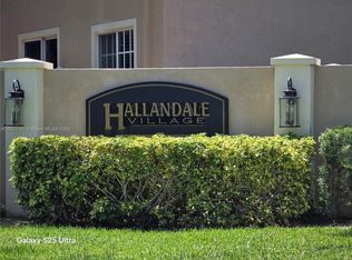 252 SE 2nd Ave, Hallandale, FL 33009