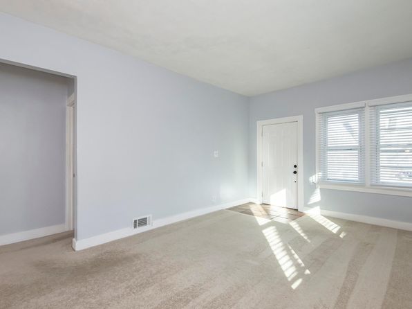 2615 N Wauwatosa Ave #1