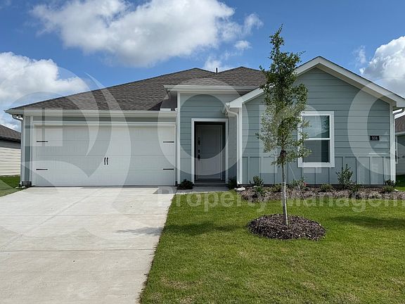2nd image of 504 Saddle Blanket Dr